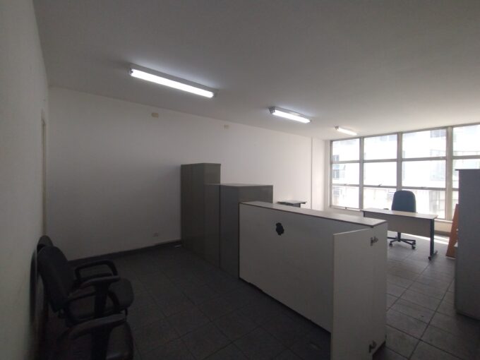 Conjunto Comercial para Locação com 36 m² na Praça da Sé – Próximo ao Metrô
