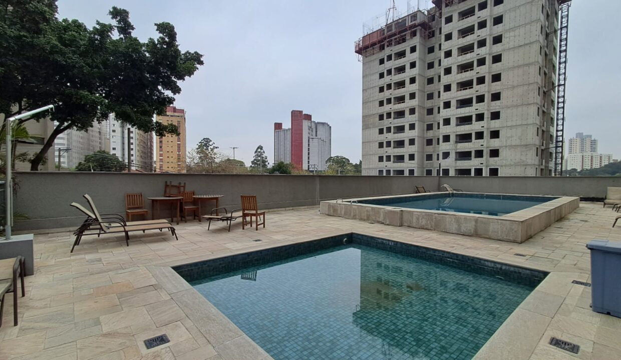 condominio-patio-central-matiz-piscina