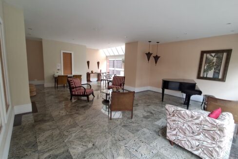 condominio-plaza-athenee-residence-afrea-comum1