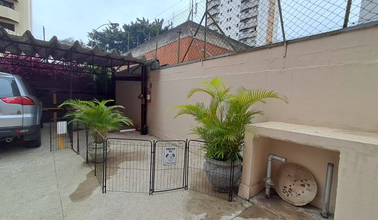 condominio-plaza-athenee-residence-pet-place