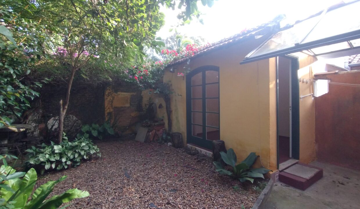 16 - Piso terreo - quintal fundos