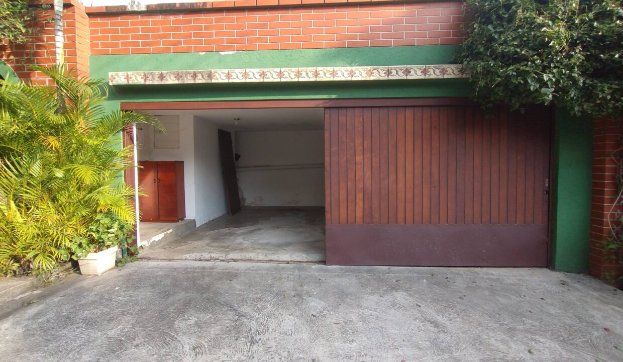 2 Fachada - 1 garagem